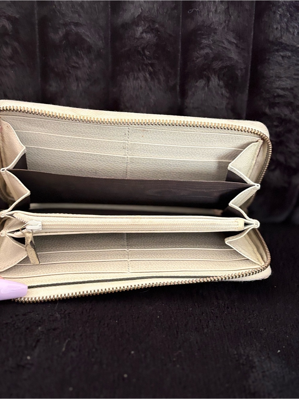 GUCCI Metallic Ivory Zip-Around Wallet with Green and Red Web Stripe - Picture 6 of 8